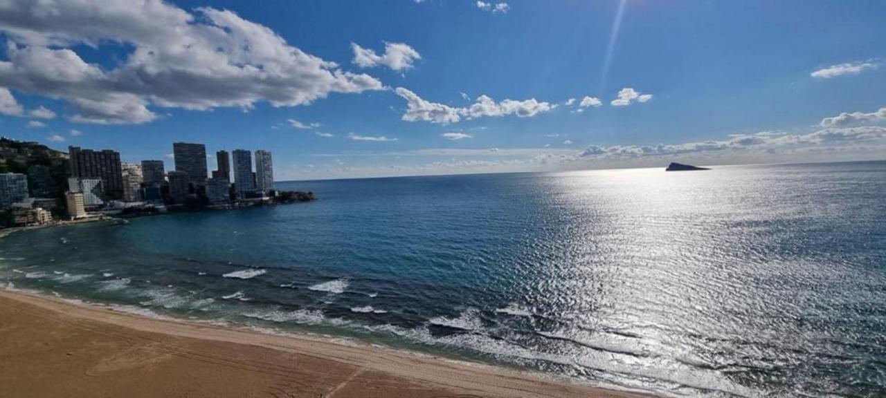Las Damas Benidorm Buitenkant foto