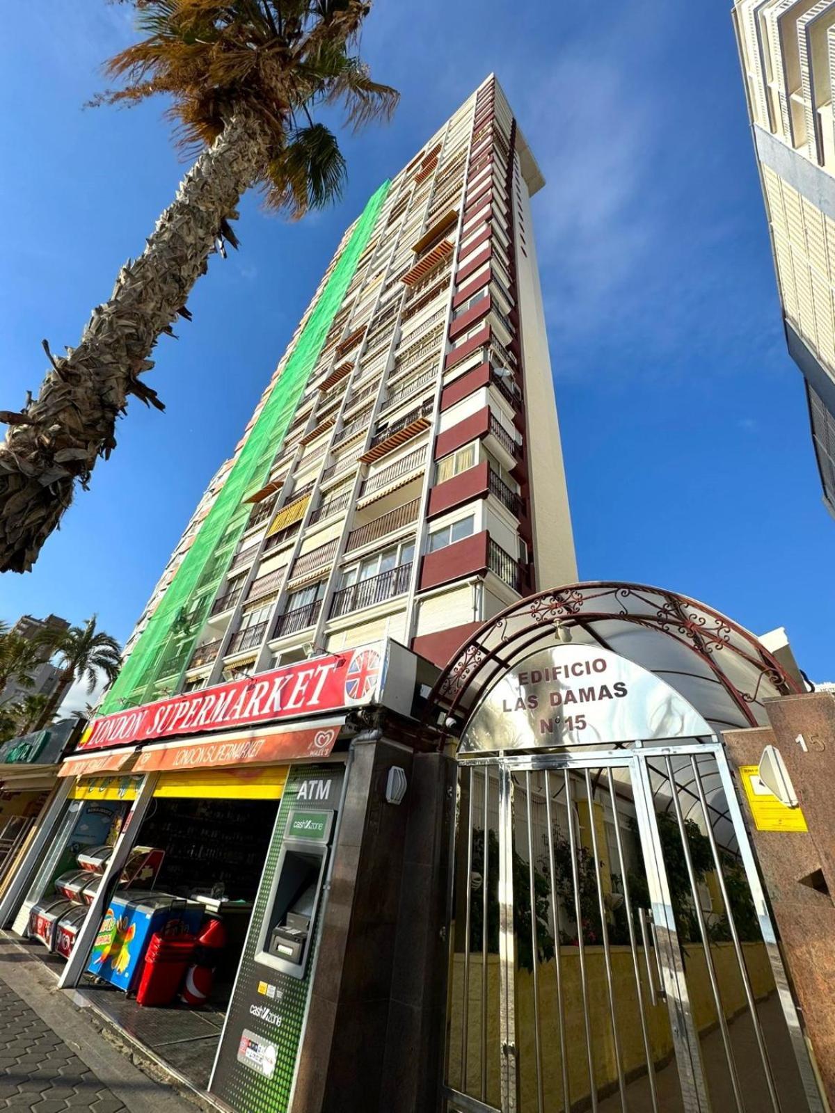 Las Damas Benidorm Buitenkant foto